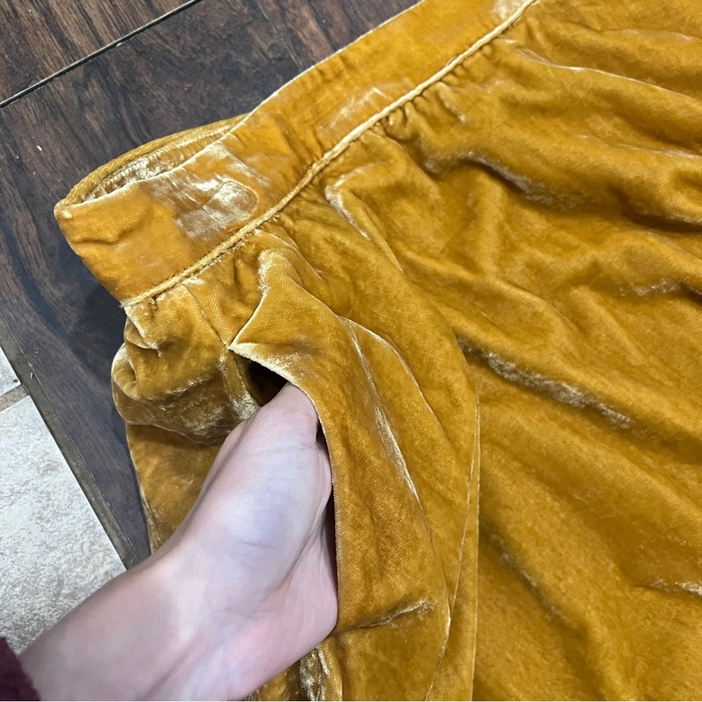 ModCloth Golden Yellow Velvet Circle Skater Skirt Size 4 - Picture 4 of 11